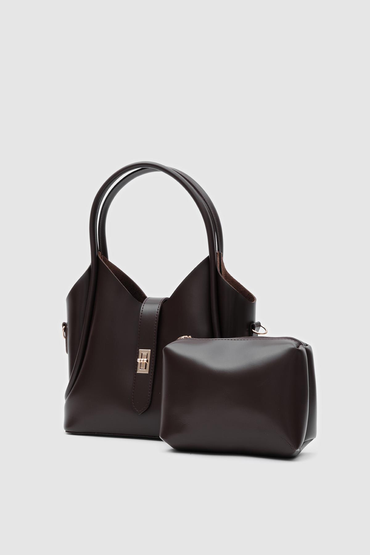 Cindy Brown + Purse - Image 2