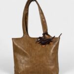Tomm Nude + Charm