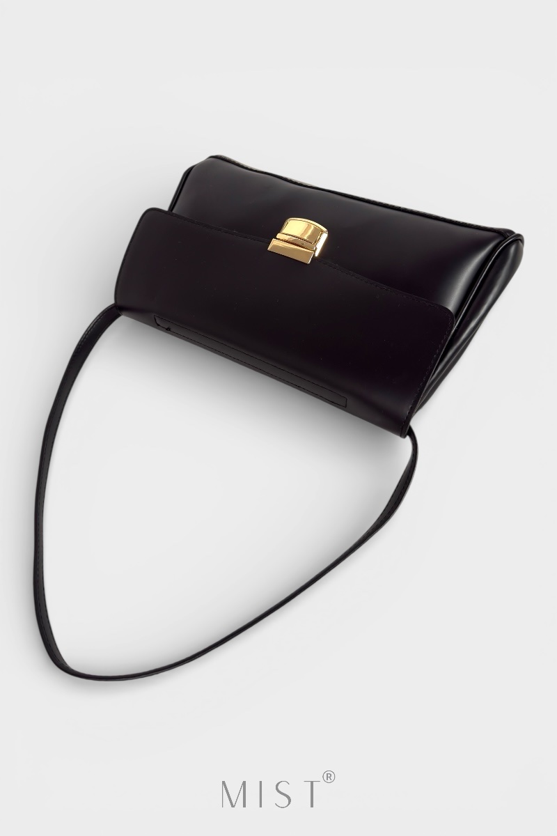 Carmen Black - Image 4